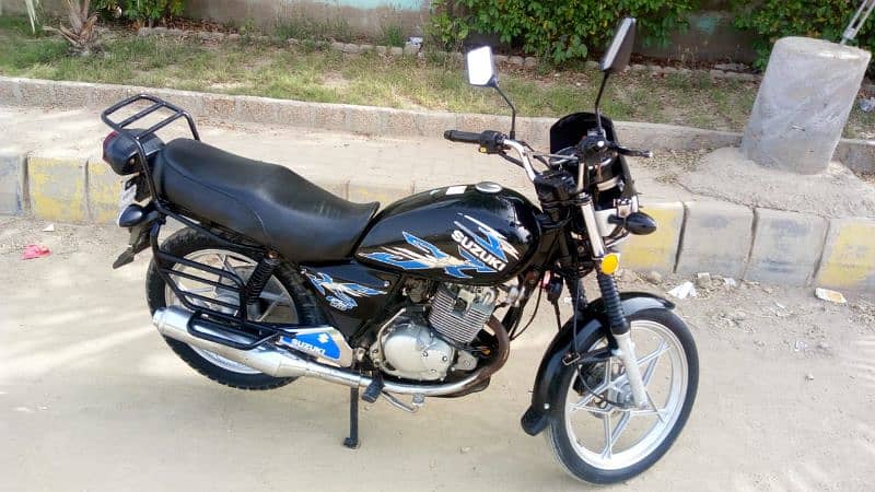 Suzuki gs 150 model 2018 urgent sale genuine condition 1