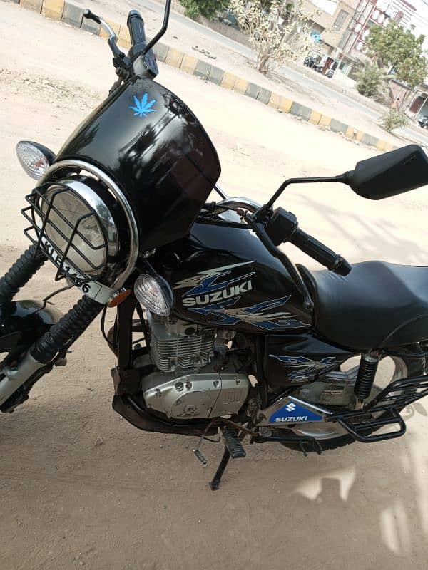 Suzuki gs 150 model 2018 urgent sale genuine condition 2