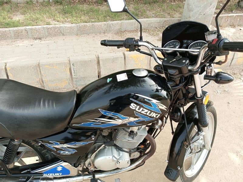 Suzuki gs 150 model 2018 urgent sale genuine condition 4