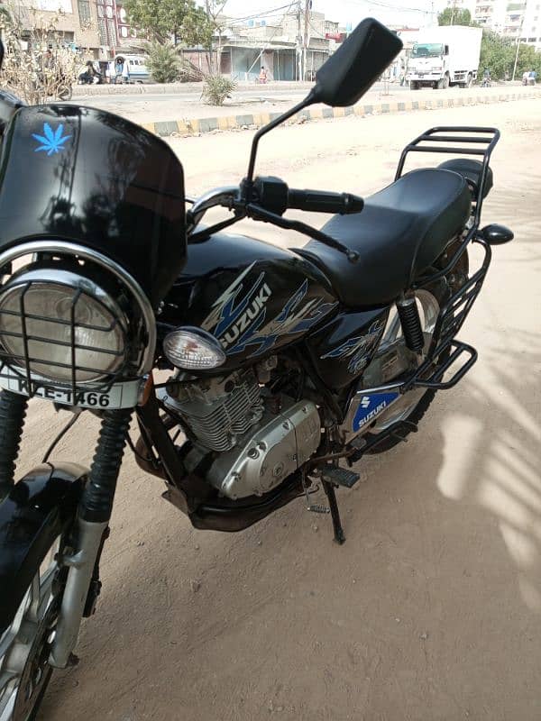 Suzuki gs 150 model 2018 urgent sale genuine condition 7