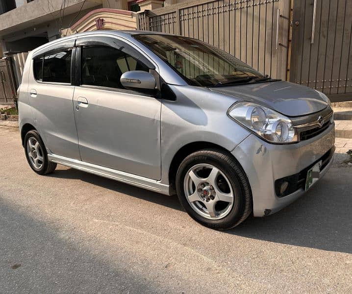 Daihatsu Mira 2012 2