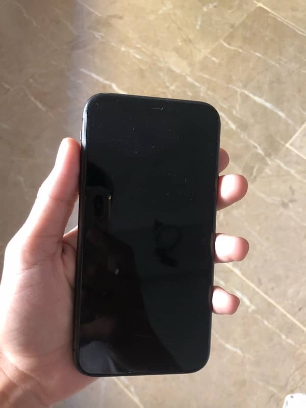 Apple IPhone  11  Non PTA 2