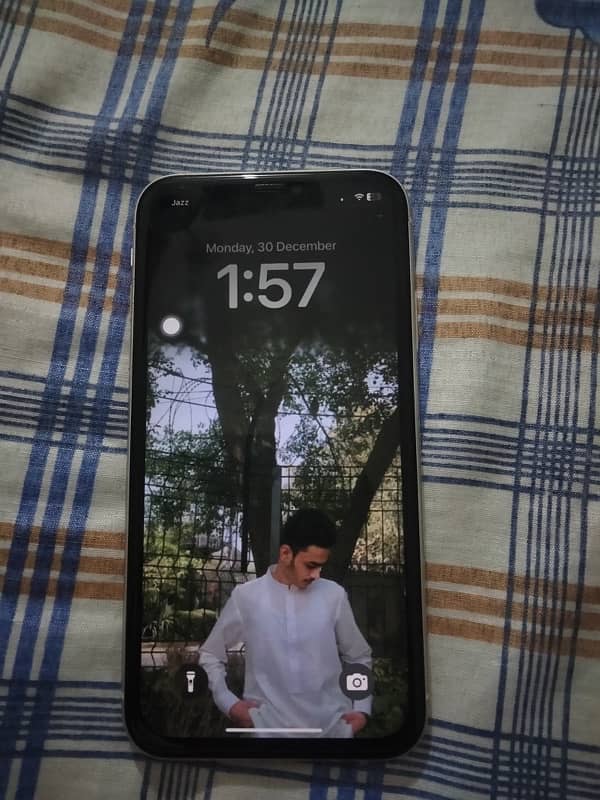 IPHONE 11 dual PTA 2