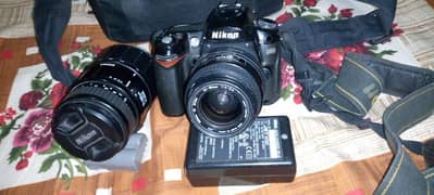 NIKON D90 with 35-80mm + 70-300mm Lens Battery Charger & Bag