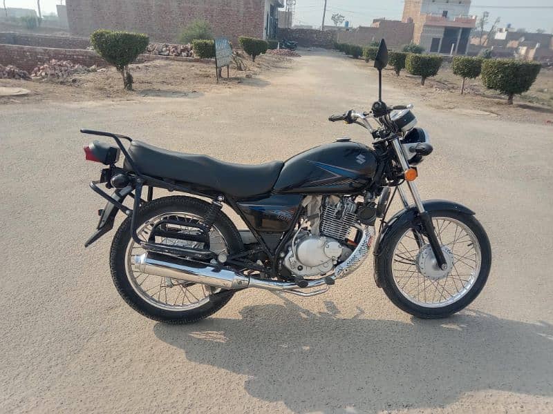 Suzuki GS 150 2023 model 2