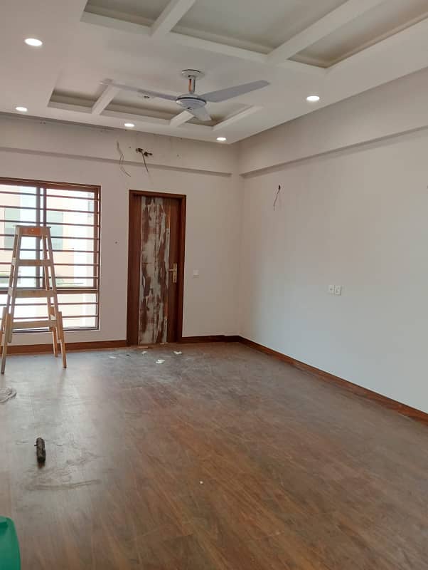 3 Bd Dd Flat For Rent In Metropolis Residency Saima Jinnah Avenue Road Karachi 12