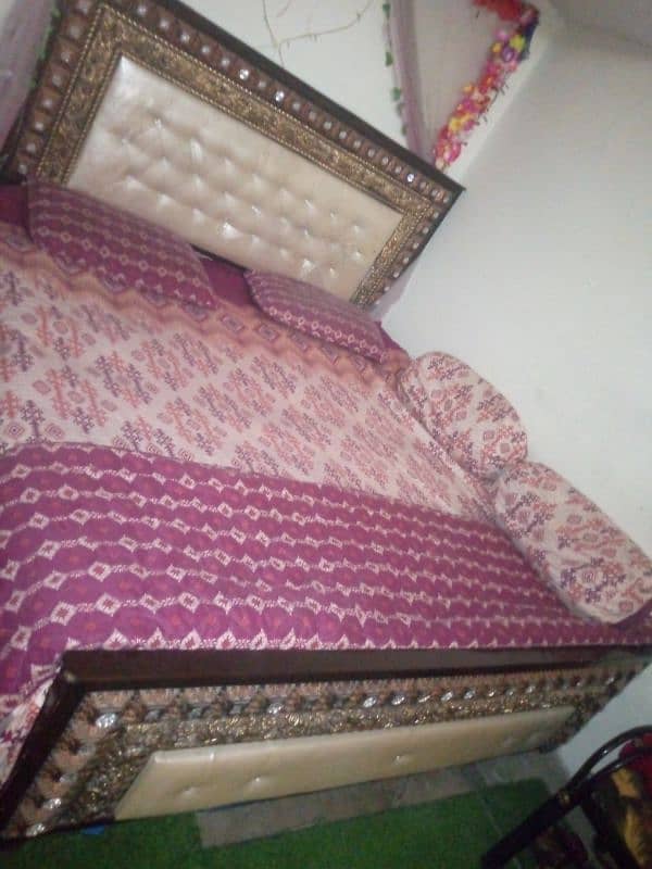 king bed 1