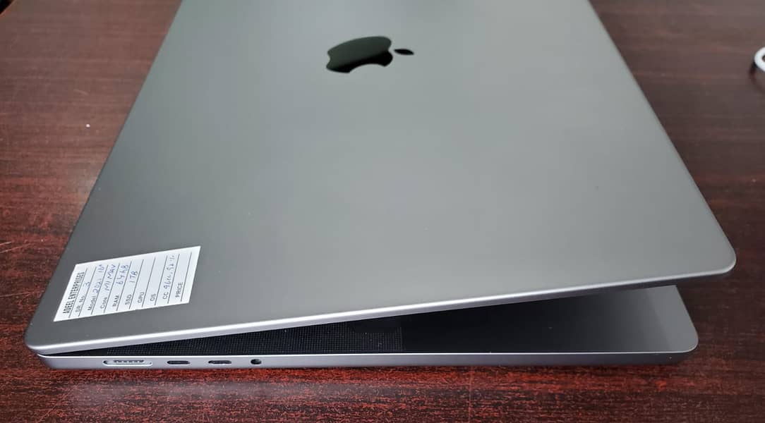 MACBOOK PRO M1 MAX 16" 64GB RAM 1TB SSD CTO 0