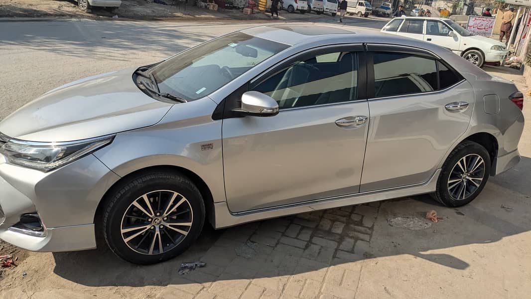 Toyota Corolla Altis 2022 Grande Black interior 2