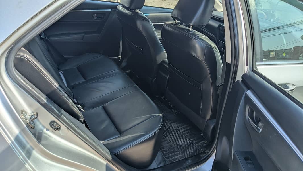 Toyota Corolla Altis 2022 Grande Black interior 13