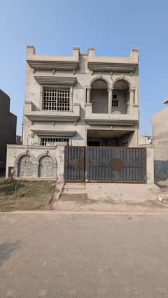 5 Marla Ideal Prime Location House Near To Downtown Commercial In Parkview City Lahore