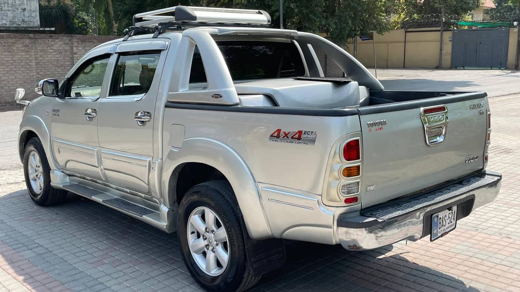 2010 Toyota Hilux D-4D Vigo Thailand 2022 Registered 12