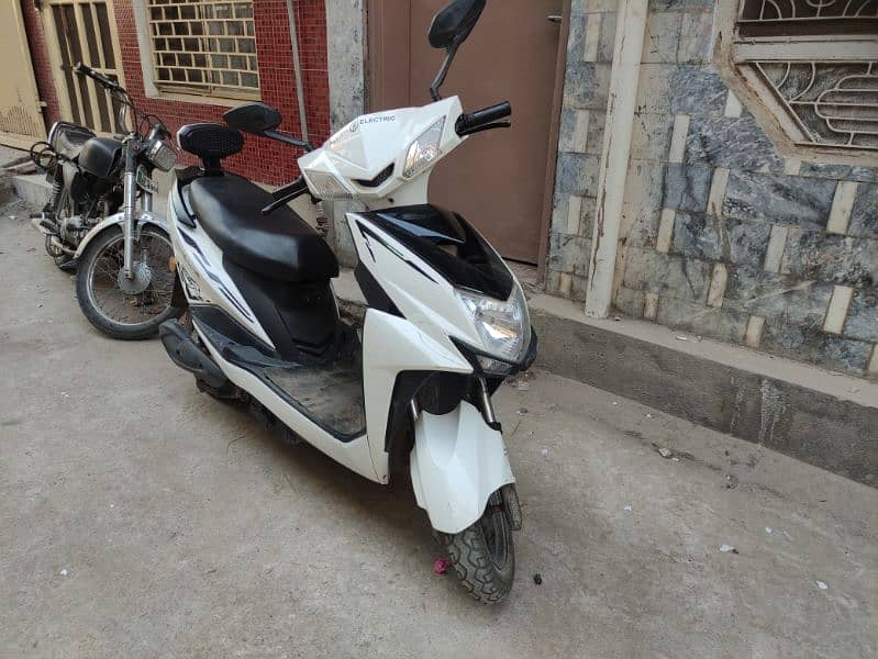 Electric Scooty 5