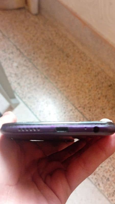 Infinix hot8 4/64 3