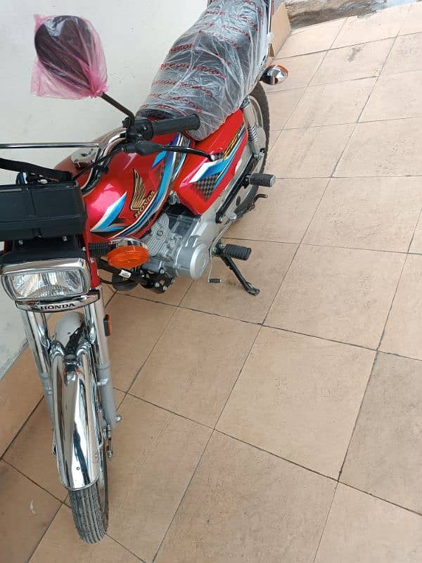 Honda 125 for sale June KY month ki hy 03169859793 0