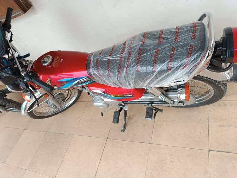 Honda 125 for sale June KY month ki hy 03169859793 4