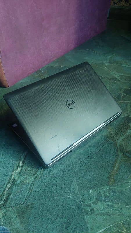 Dell precision 7720 workstation 2