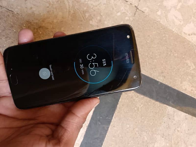 moto x4 3 32 exachange karo ga 10