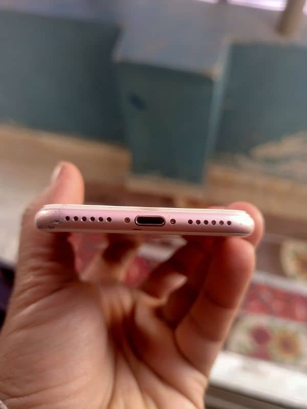 I phone 7 non pta 128 GB pink color 4