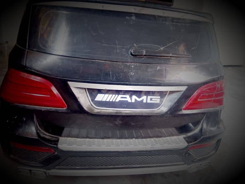 Mercedes AMG used kids car. 3