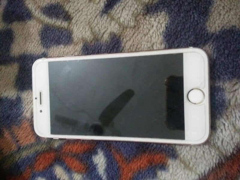 iPhone 6s 32gb non pta panel dead bettry service pay han baki all OK 1