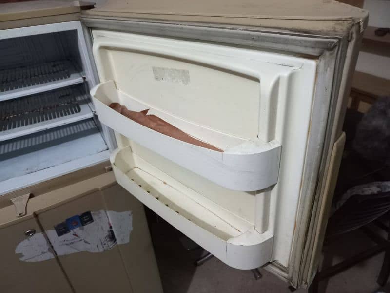 Refrigerator for sale 3