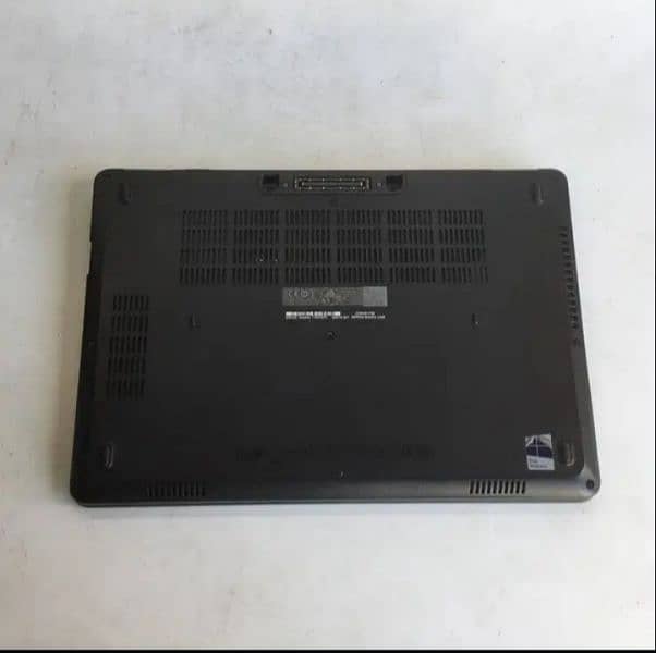 Dell latitude E5470 8/256 2