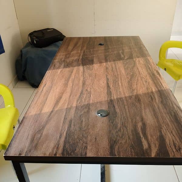 Office Table 6"3 4