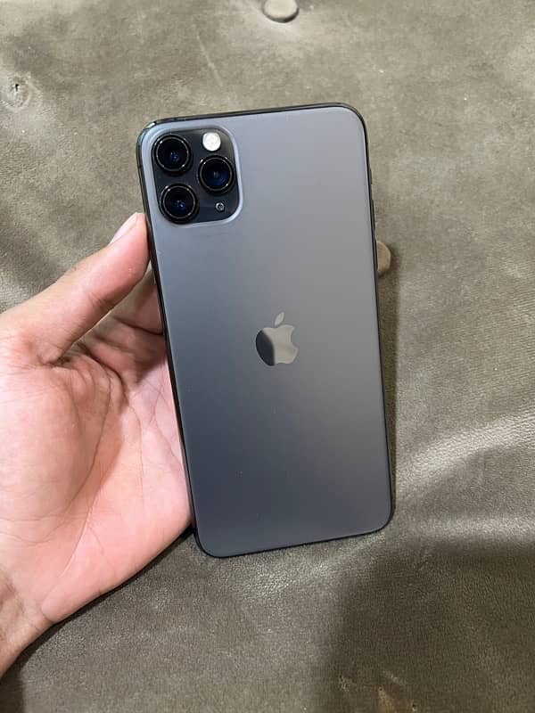 iphone 11 pro max non active 10/10 waterpack phone call O3OI-2869I9I 0