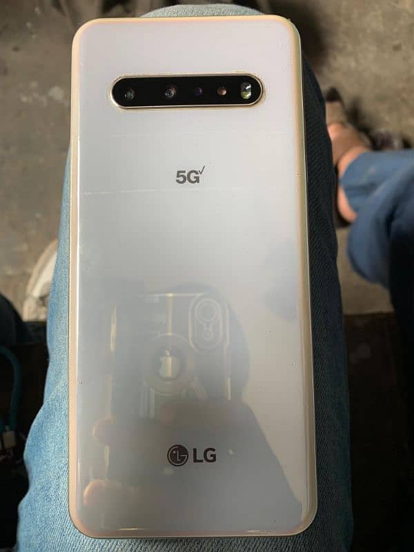 LG v 60 condition 10by 9 0