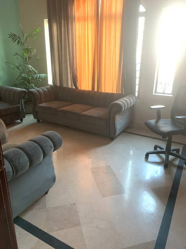 Upper portion for rent in shallavelly near range road 9