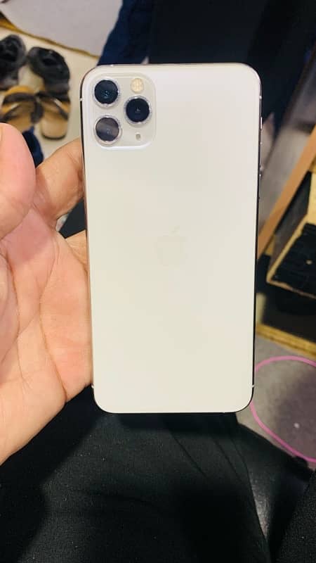 11 pro max 64gb white Pta approved 0