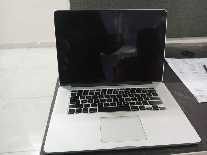 MacBook Pro 2015 10/10 Condition Single Hand Use With Original Charger 2