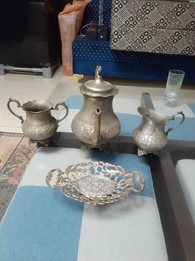 Antique kattle set 4 pcs 90 years old genuine condition//03335119769 0