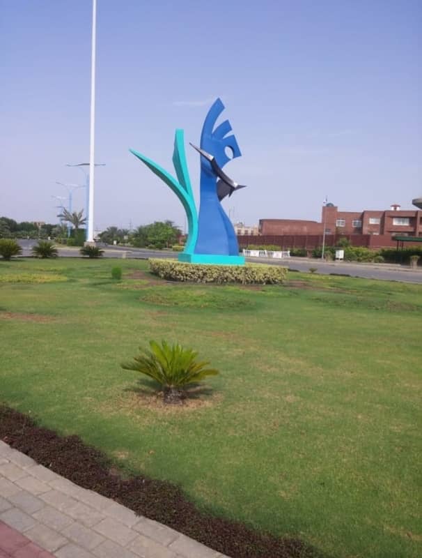 10 Marla Plot For Sale In Southern Block Bahria Orchard Phase 1 Lahore 0