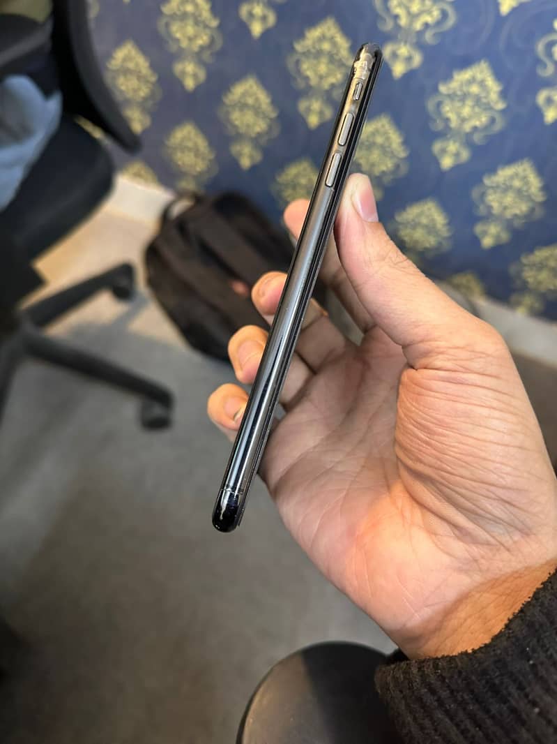 iPhone XS Max 256GB Approved Dual 1