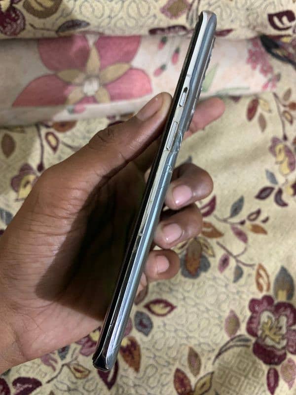 one plus 9 pro everything is okay only panel damage 3