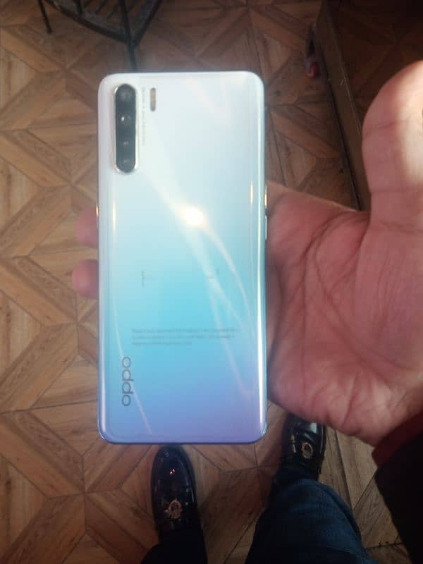 Oppo F15 1