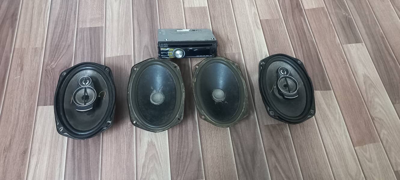 Speakers and original indonesian JVC cd player  for sale 0