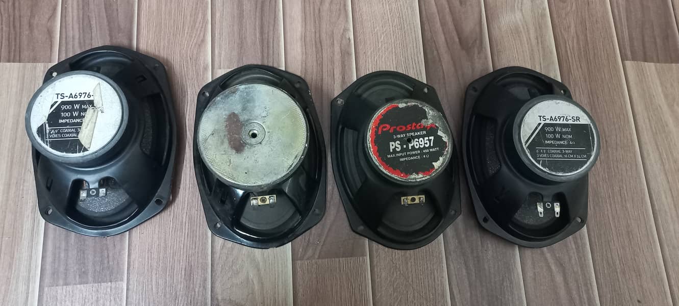 Speakers and original indonesian JVC cd player  for sale 1