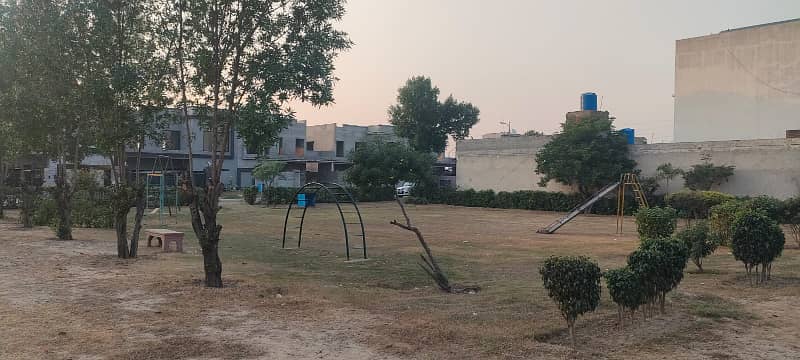 5 Marla Plot Available For Sale In R Block Lahore Motorway City 1