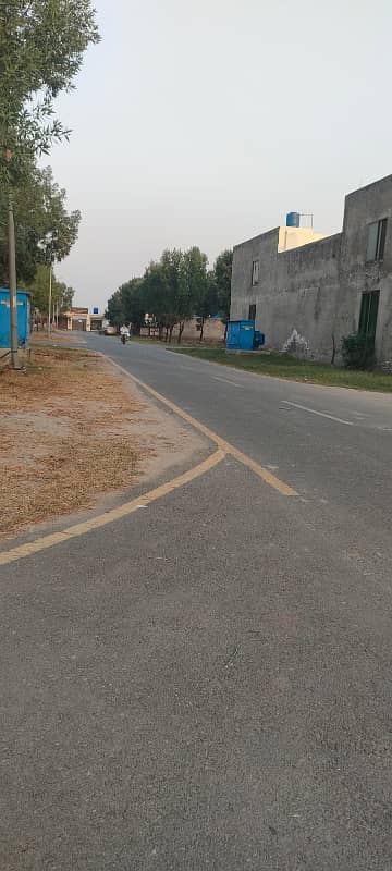 5 Marla Plot Available For Sale In R Block Lahore Motorway City 4