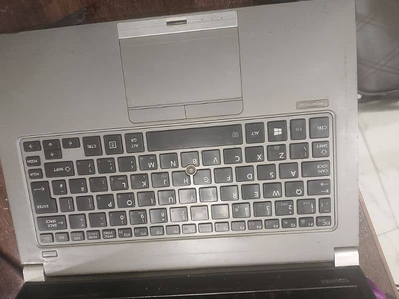 Toshiba laptop part's 1