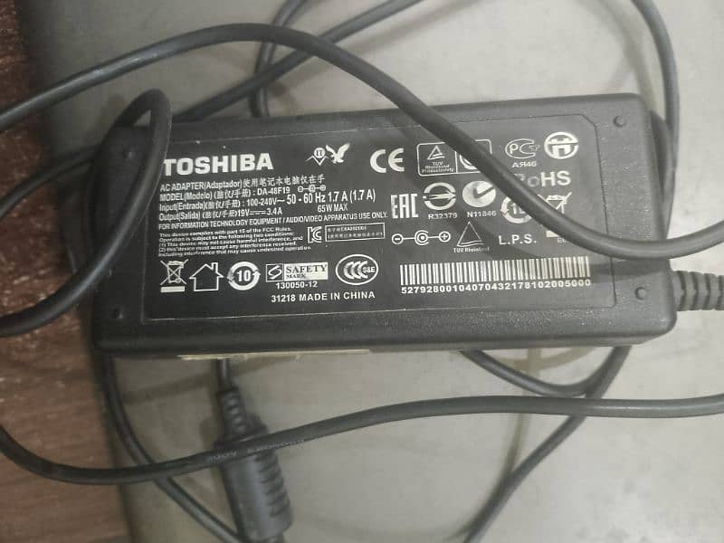 Toshiba laptop part's 3