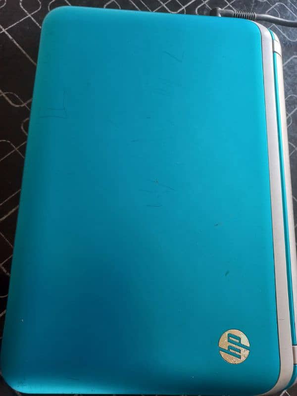 hp book good condition good working 1