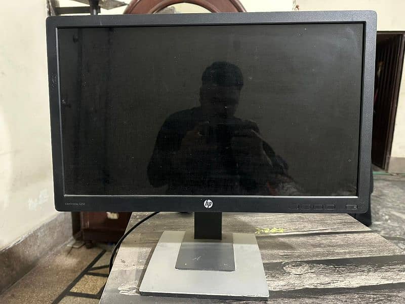 hp E232 Monitor 0