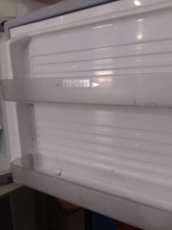 Sale Dawlance Refrigerator 2