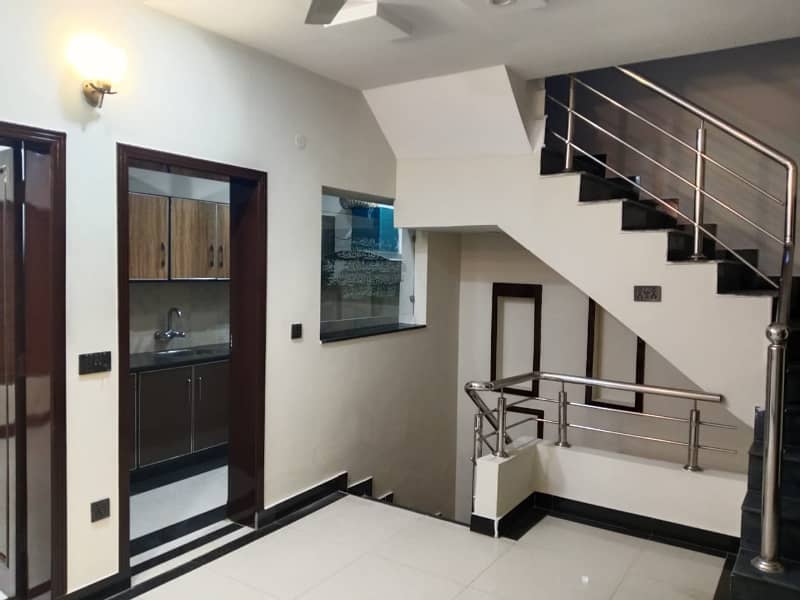 5 Marla Upper Portion Available For Rent In AA Block Bahria Town Lahore 0