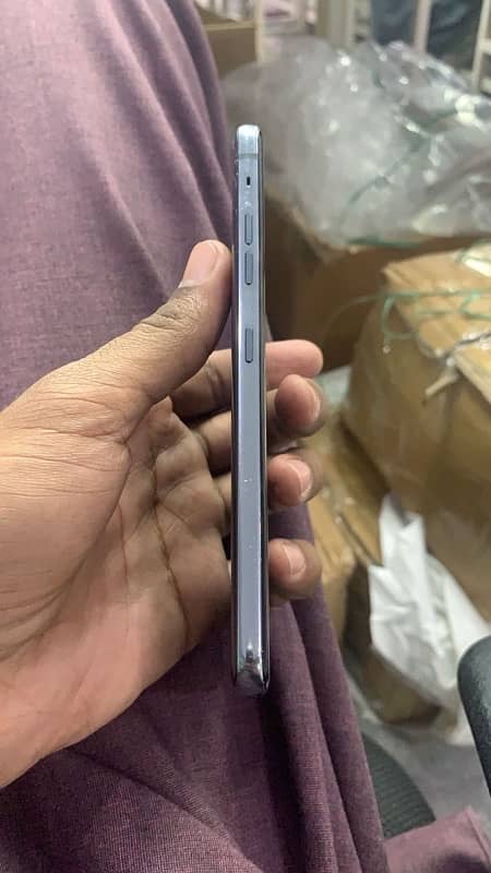 LG G8 thinq ram 6 128 1