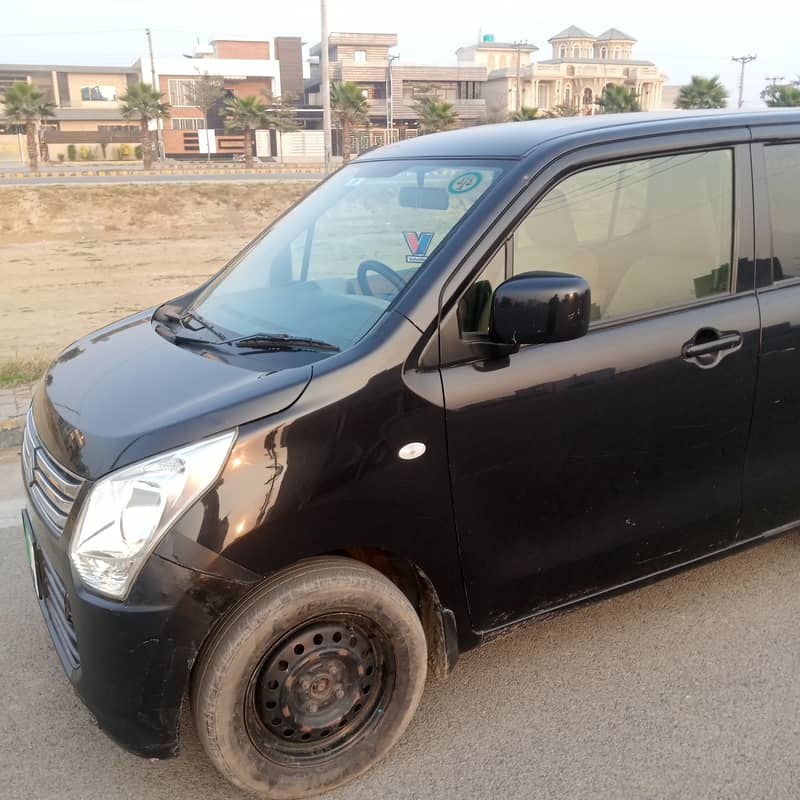 Suzuki Wagon R 2014 3